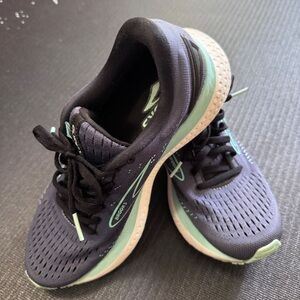 Brooks Glycerin 19 Women Running Shoes
